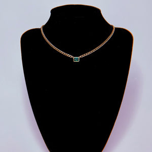 GREEN SOLITAIRE NECKLACE
